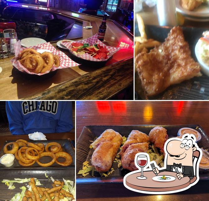 Niko's Red Mill Tavern in Woodstock Restaurant menu and reviews