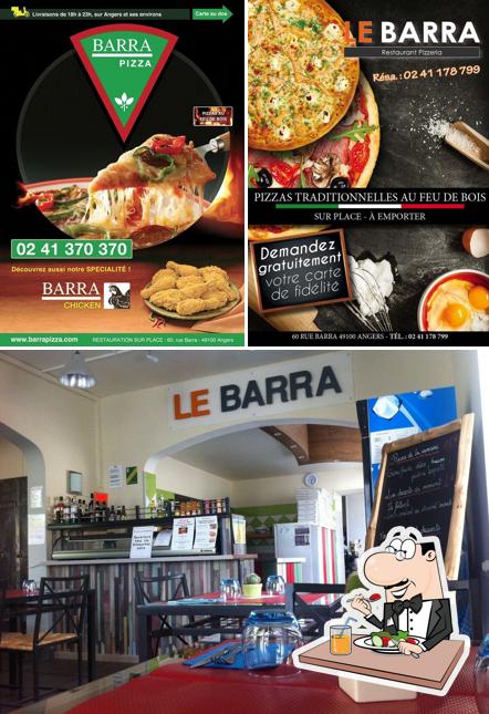 Voici la photo affichant la nourriture et intérieur sur Le Barra