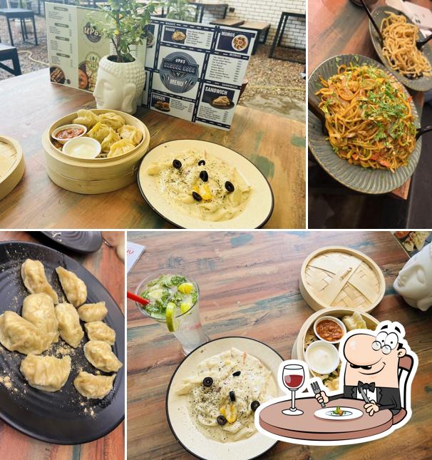 UP85 Street Cafe