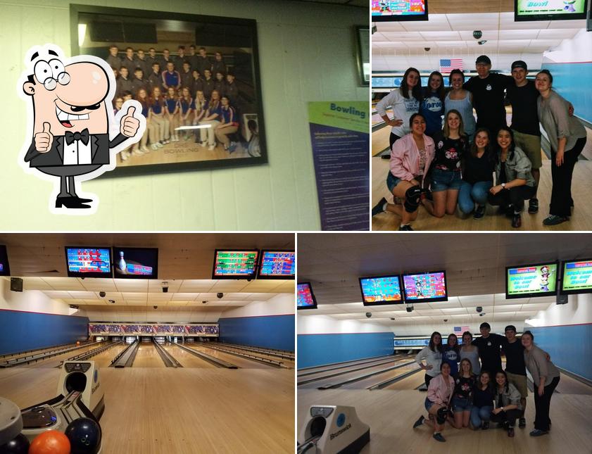 Oneota Lanes in Decorah Restaurant reviews