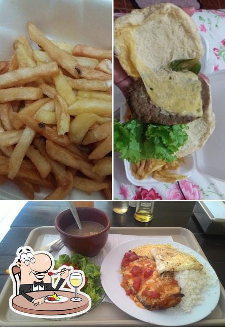 Comida em Mr. Burguer