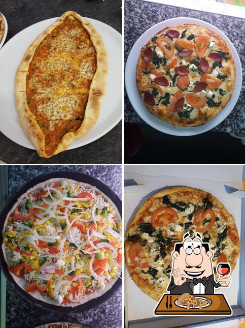 Get pizza at Kaya Feinkost Imbiss
