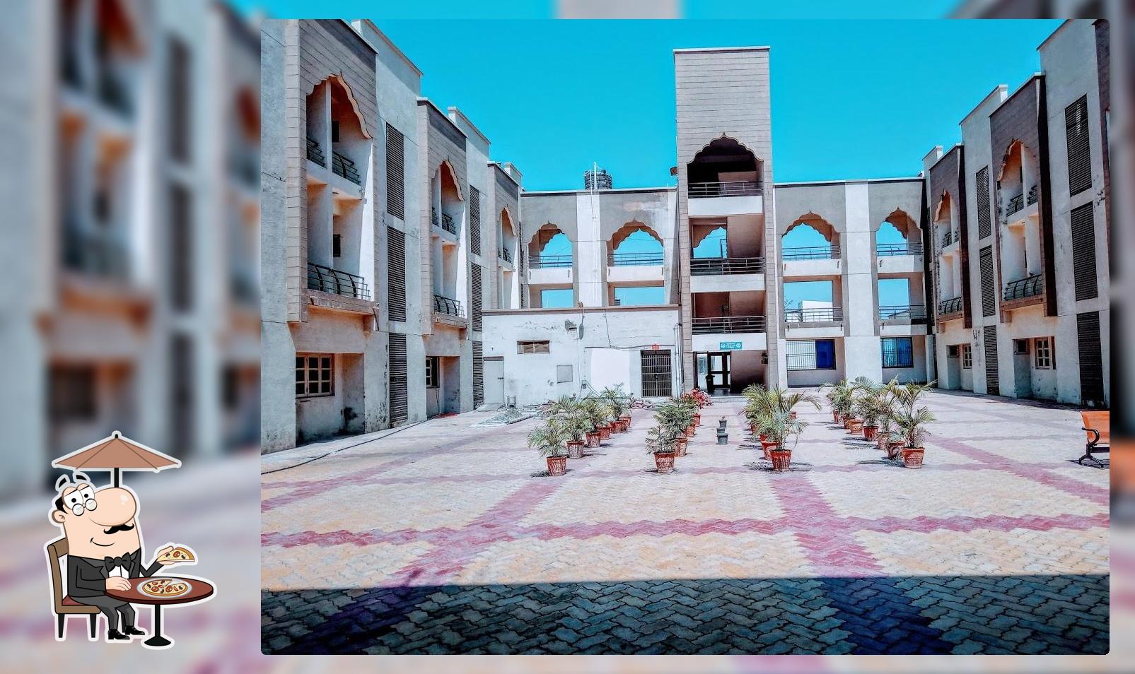 Shree Leelawati Dinning Hall