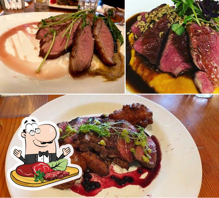 Essayez des repas à base de viande à Miijidaa Café + Bistro