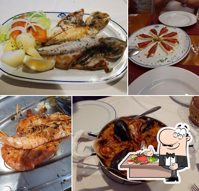В "Restaurante El Mosquito" вы можете отведать разные блюда с морепродуктами