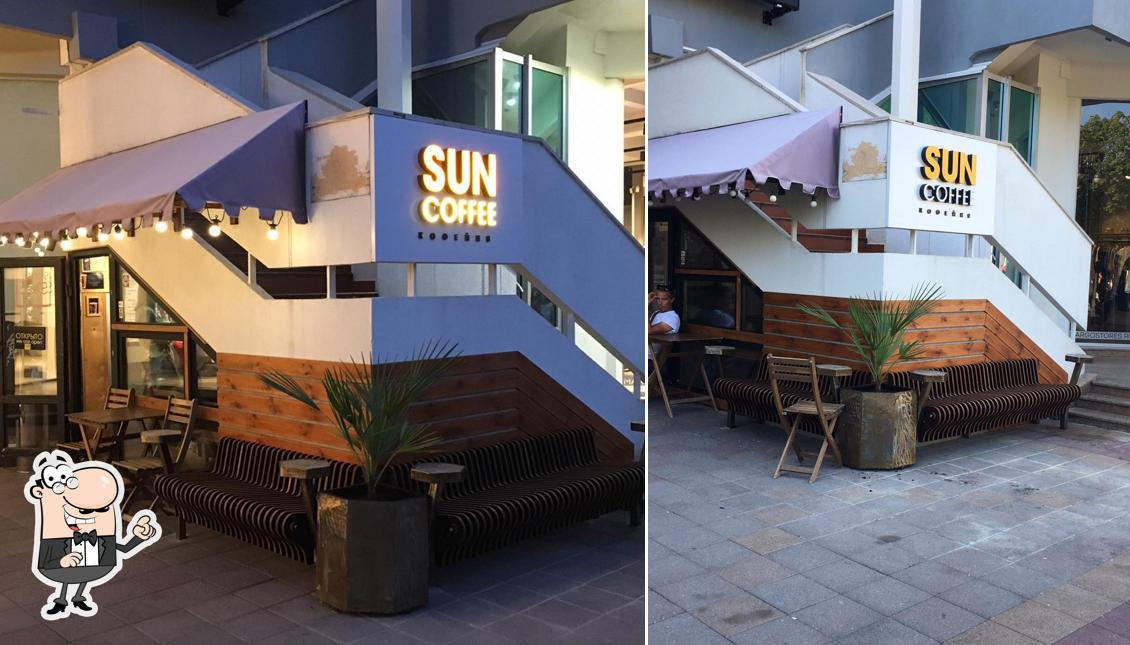 Посмотрите на внутренний интерьер "Sun Coffee"