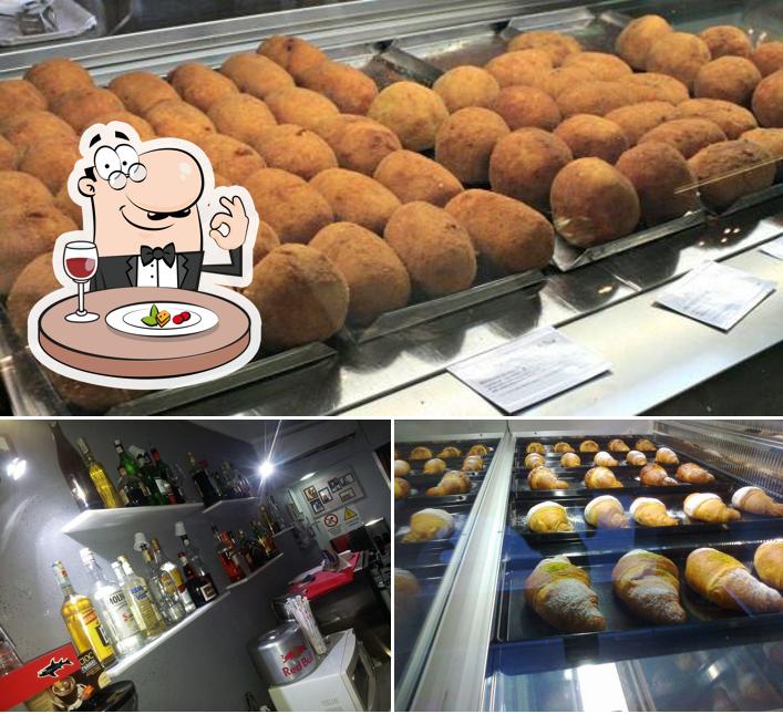 Dai un’occhiata alla immagine che raffigura la cibo e interni di Castellini Coffee & Drink