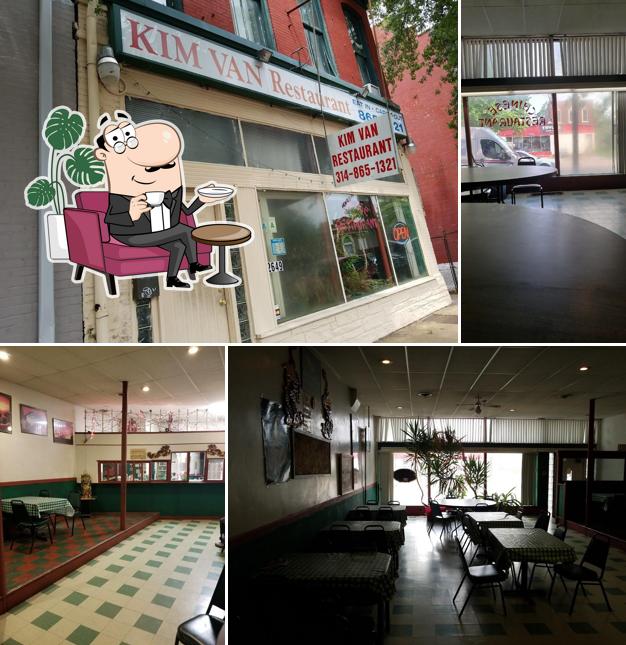 Посмотрите на внутренний интерьер "Kim Van Restaurant"
