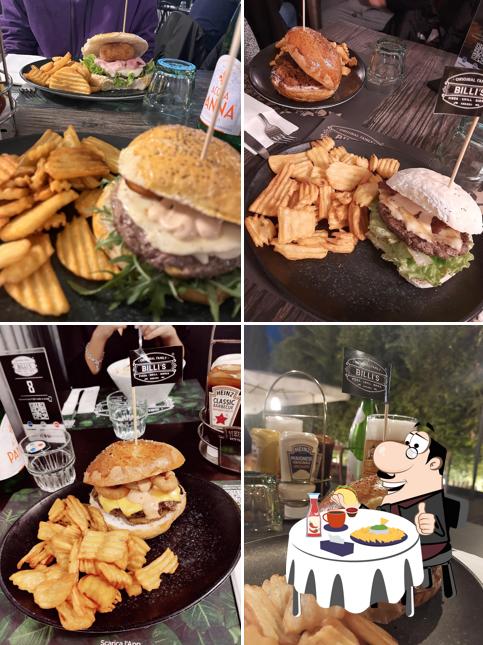 Bestellt einen Burger bei Billis Burger Arezzo