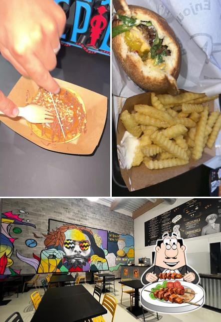 Voici l’image affichant la nourriture et intérieur sur UFO BEN’S - Fusion Korean Street Food