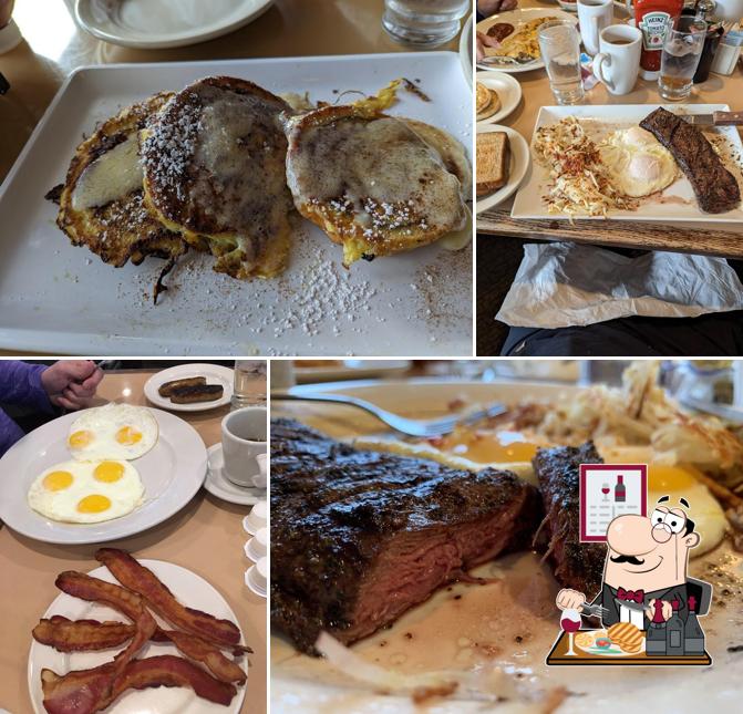 Elly's Pancake House of Glenview, 1624 N Milwaukee Ave in Glenview