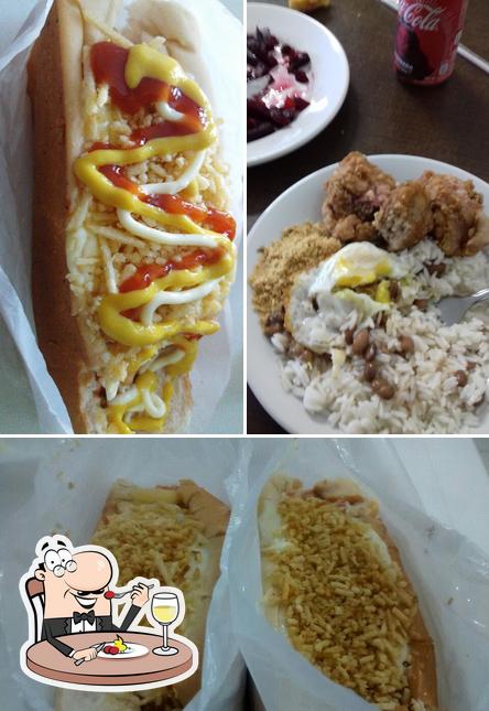 Comida em Hot Dog Irmão Adão -Afonso Pena