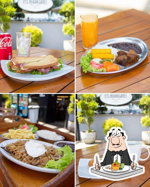 Comida em Feijoada Grill