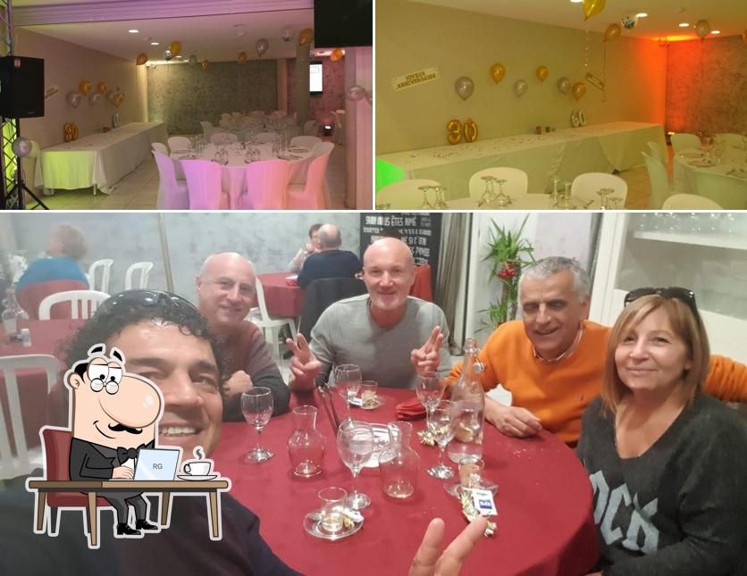 L'intérieur de Restaurant pizzeria "Chez Claudélina"