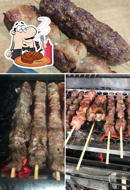 Escolha refeições de carne no Espetaria UP e Mister Paul Hamburgueria e Espetaria