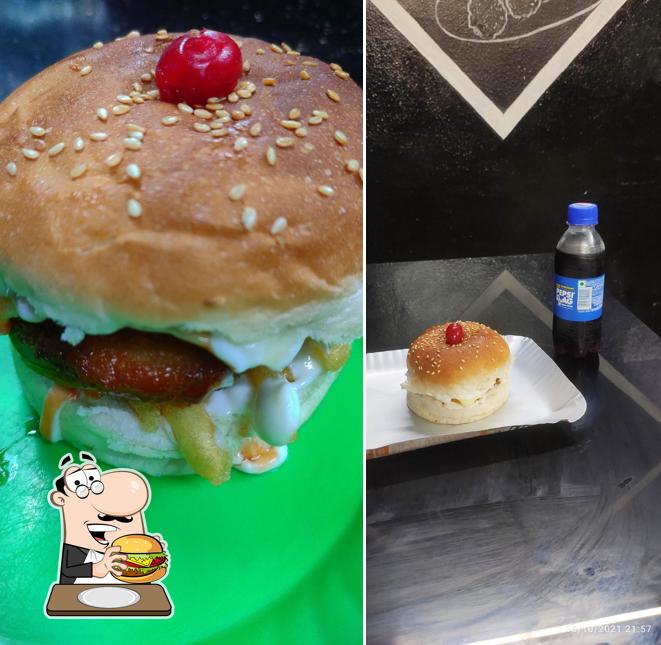 Al Baik Food Court’s burgers will suit different tastes