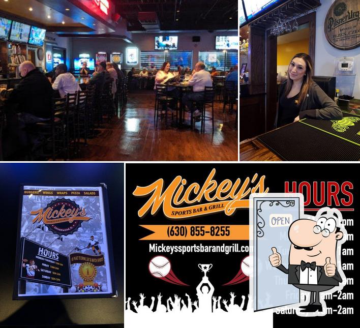 Mickey's Sports Bar & Grill in Streamwood Restaurant menu and reviews