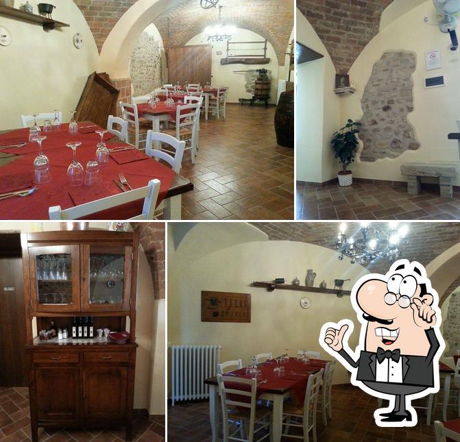 Gli interni di Osteria del Corso