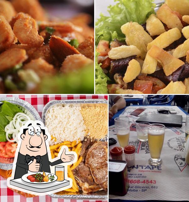 Comida em Restaurante Bola 7