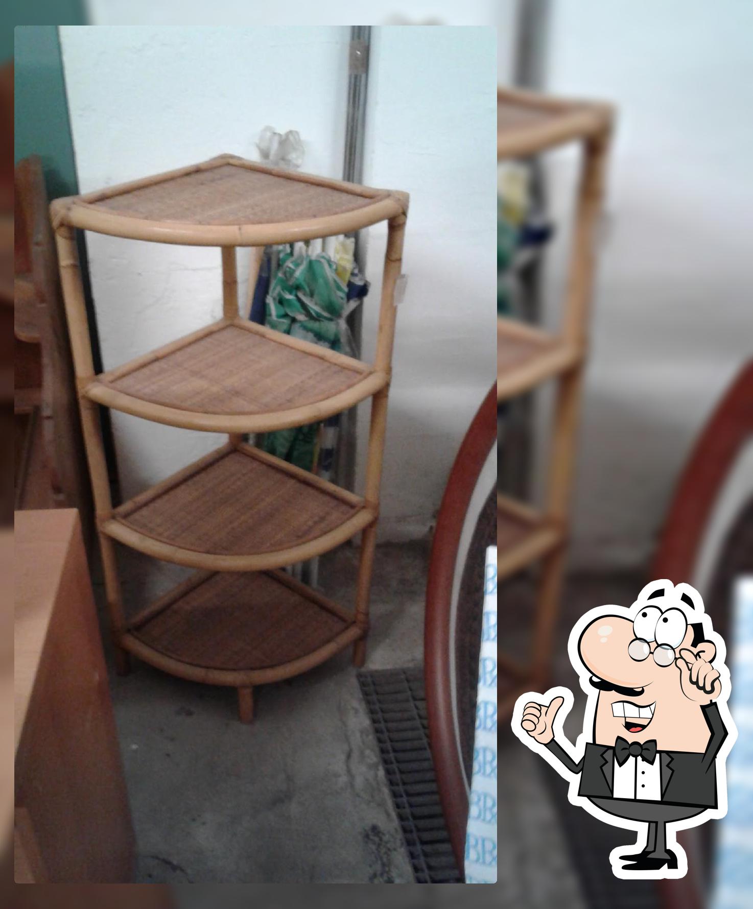 Siediti a un tavolo di Gio' Bar