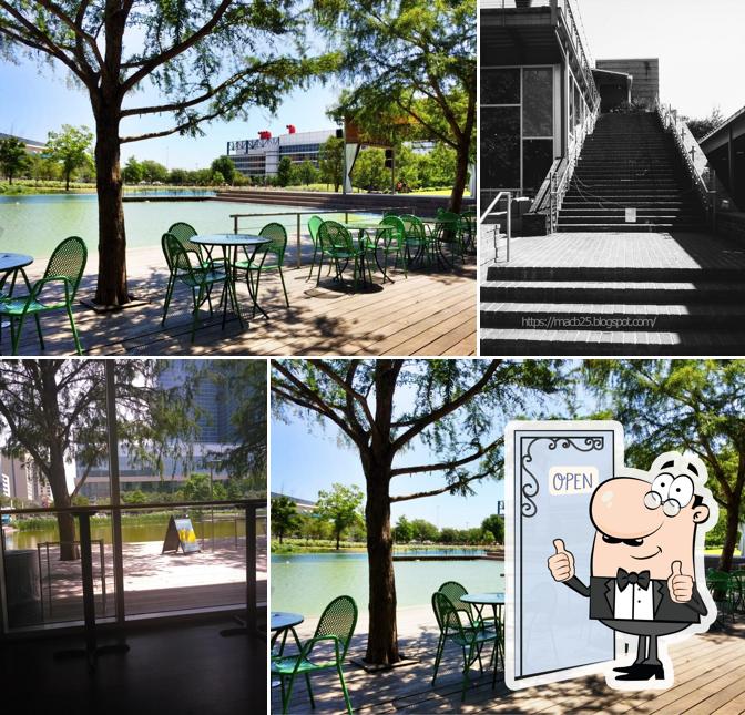 Lake House in Houston Restaurant menu and reviews