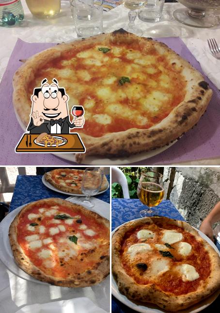 Essayez des pizzas à Pizzeria Ristorante Il Ponte