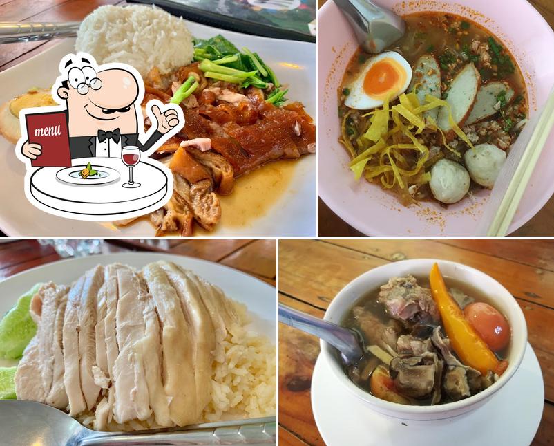 Restaurante Pattaya Slice Chicken&Fatty Rice, Pattaya - Opiniones del ...