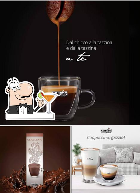 Dai un’occhiata alla immagine che mostra la bevanda e dolce di Capsule & Grani store Gressoney