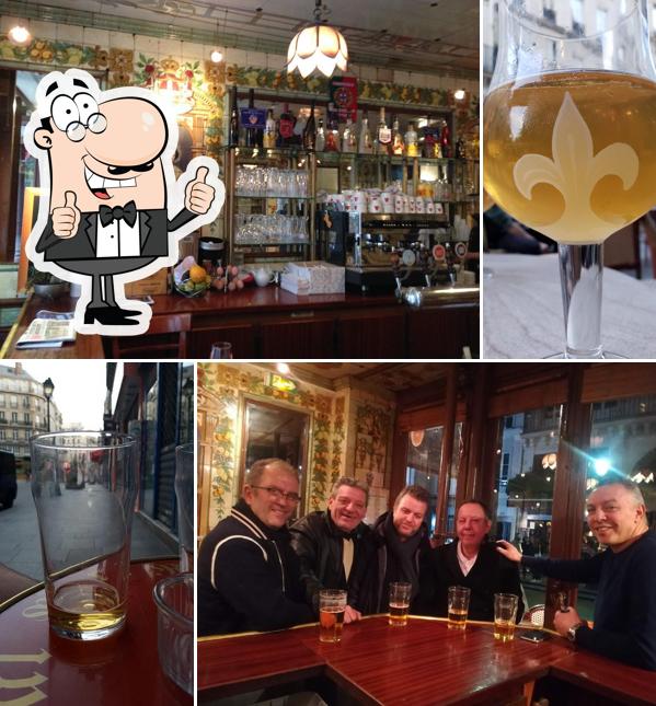 Le Royal Bar, Paris, 143 Rue SaintDenis Restaurant reviews