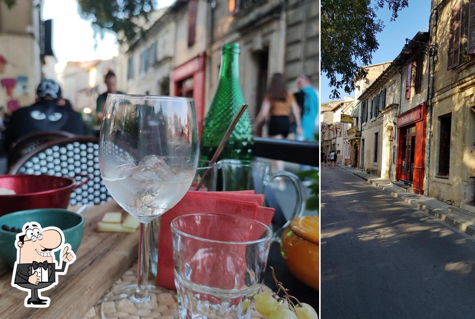 Regarder la photo de Cocorrico, bistro arlesiano, restauration & coktails