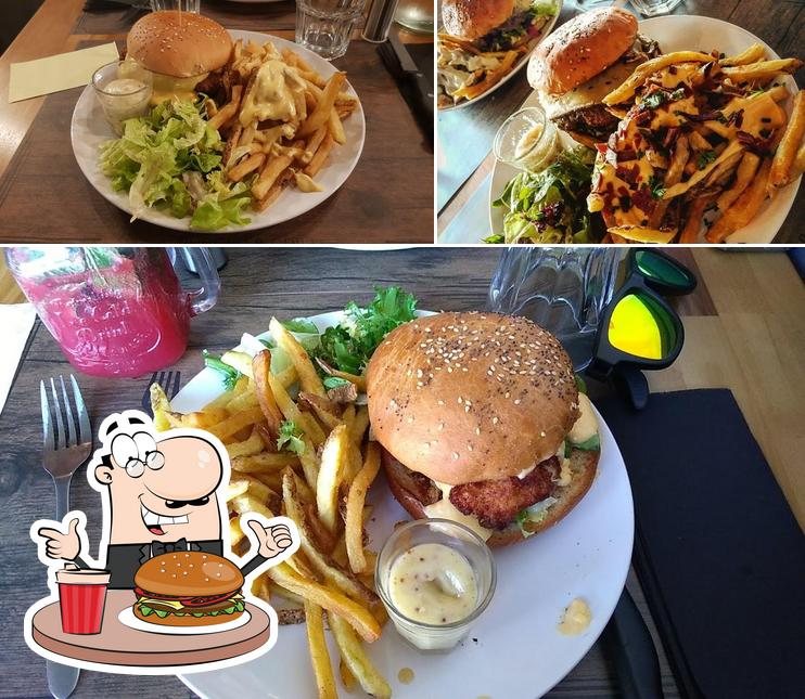 Commandez un hamburger à French Factory (Burger and Grill)