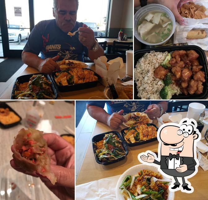 Zheng's Chinese Kitchen in Goodyear Restaurant menu and reviews