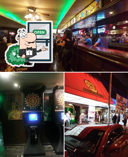 Las fotografías de exterior y barra de bar en Club 60's Sixtie's Bar