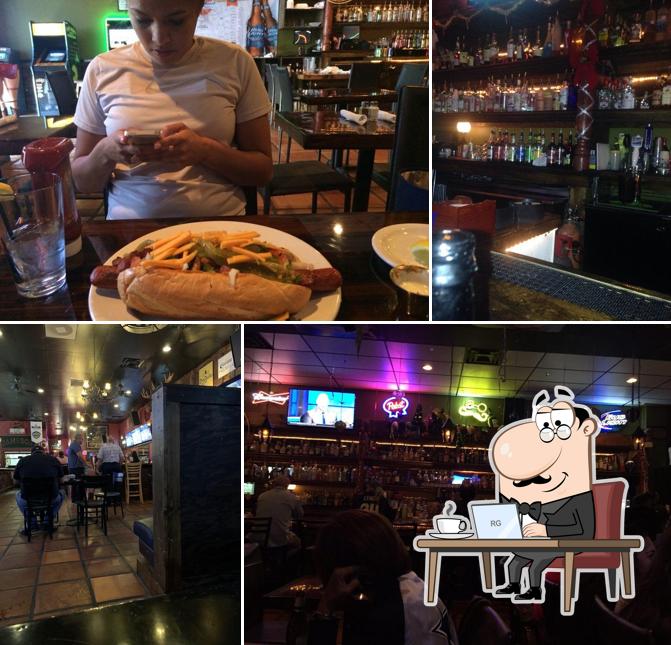 Cincinnati Bar & Grill, 1700 N Zaragoza Rd 155 in El Paso Restaurant