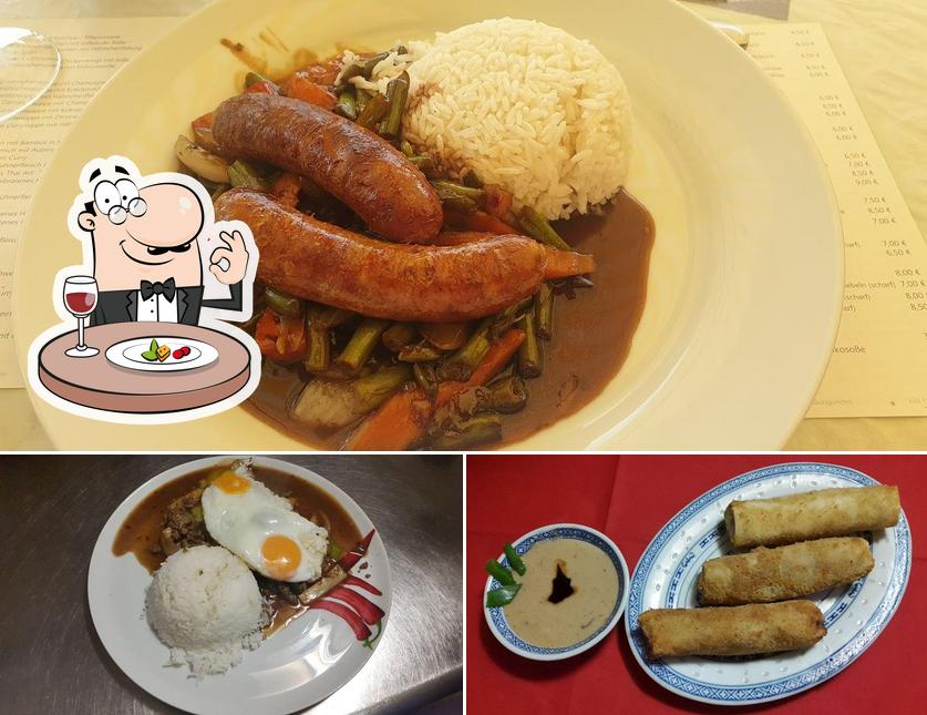 Meals at Martins Thai Bistro