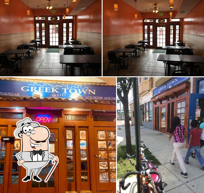 Las fotos de exterior y interior en Greek Town Grill