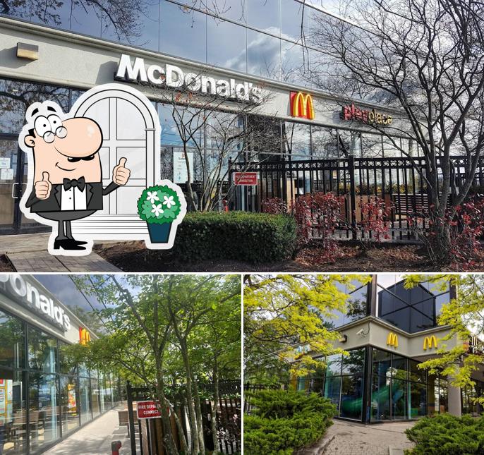 Jetez un coup d’œil à quoi ressemble McDonald's à l'extérieur