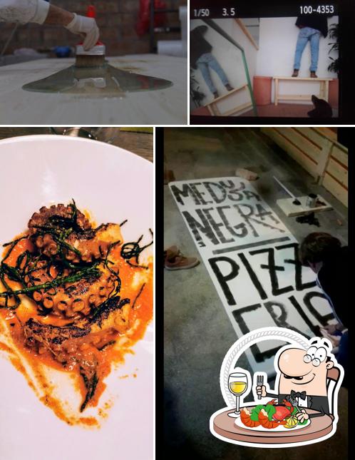 Ordina la cucina di mare a Medusa Negra