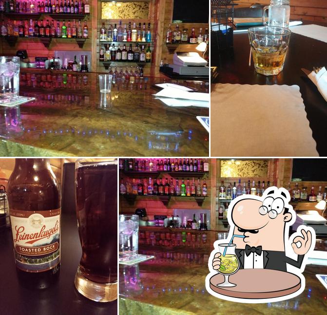 Crooked Antler Pizza & Grill in Van Horne Restaurant menu and reviews