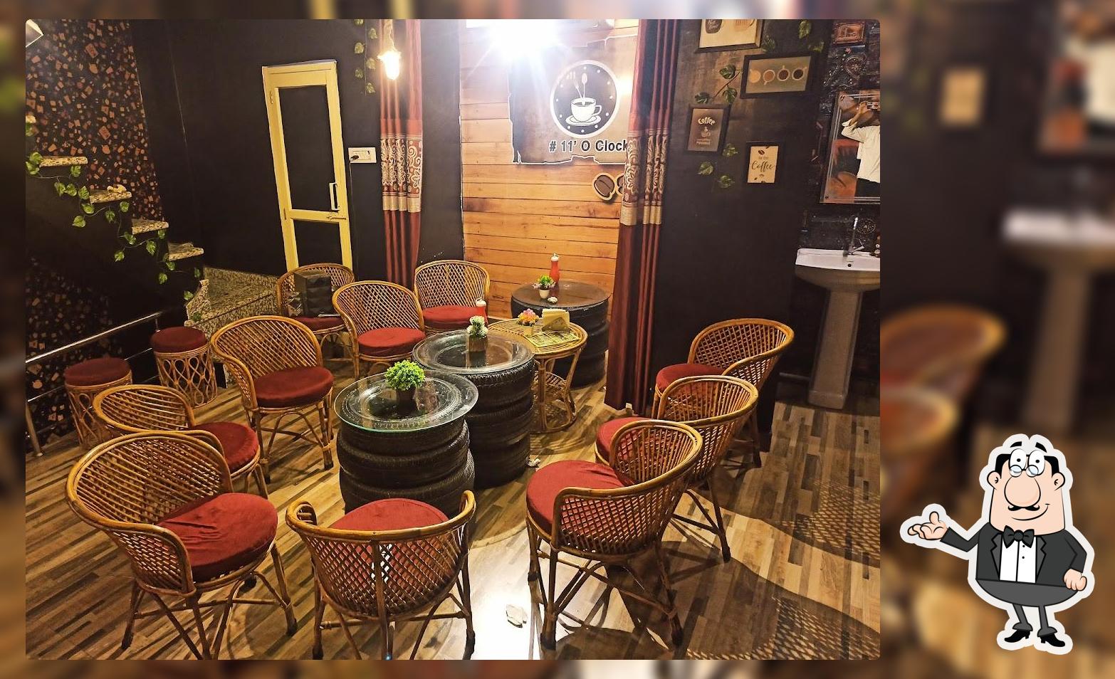 #11 O'clock Cafe n Restaurant
