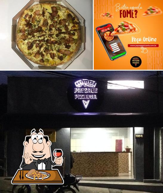 No Paysage pizzaria, você pode desfrutar de pizza