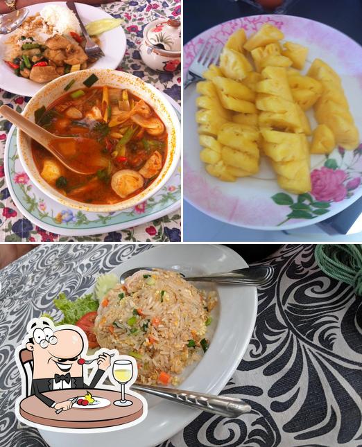 Tomato Bar, Choeng Thale Restaurant reviews