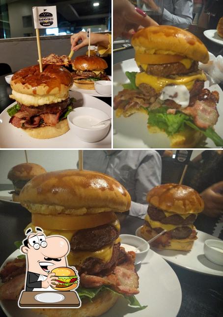 Hambúrguer em Carnívoros Burger Bom Pastor