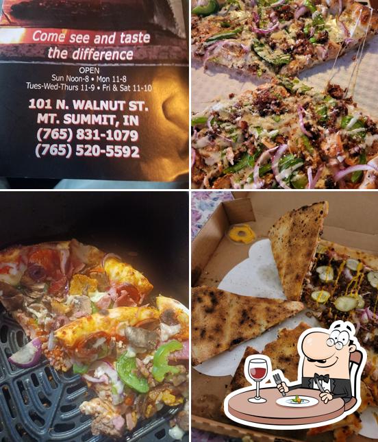 1000° Wood Fired Pizza in Mount Summit Restaurant menu and reviews