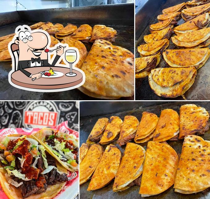 Palapas Tacos in Fullerton Restaurant menu and reviews