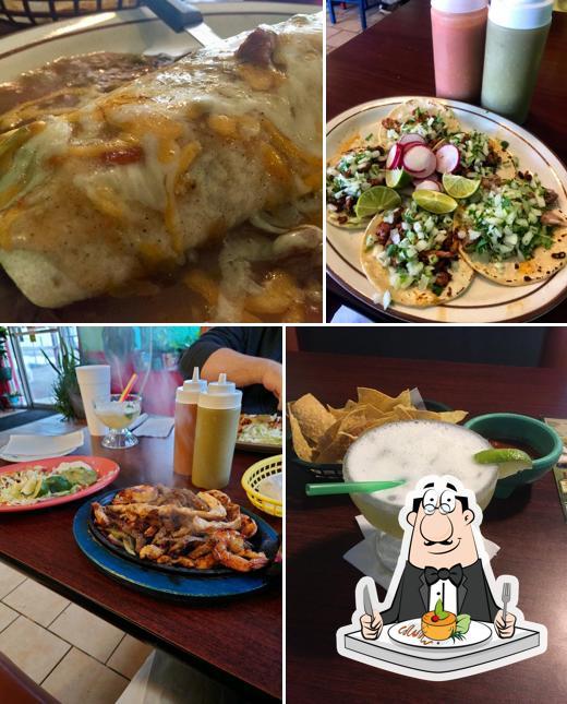Tacos El Paisa in Denver Restaurant menu and reviews