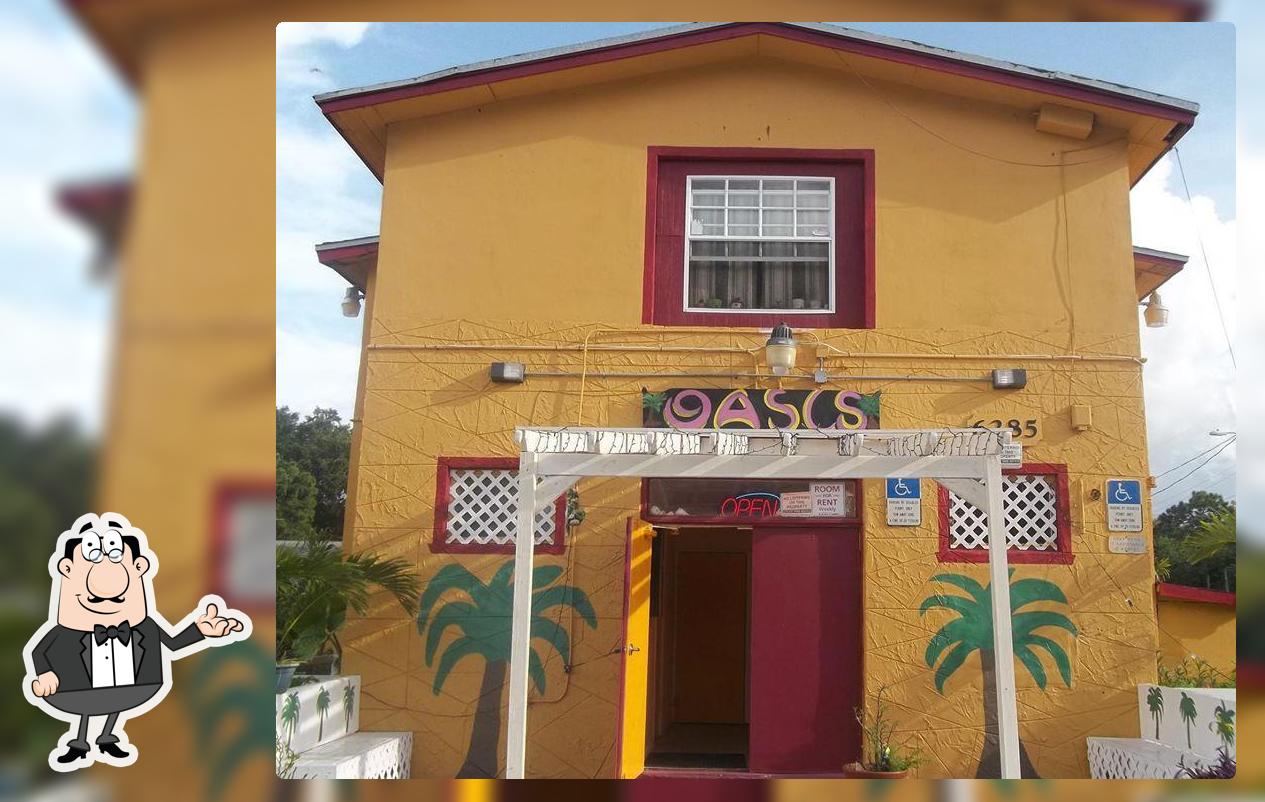 Oasis Lounge in Wabasso