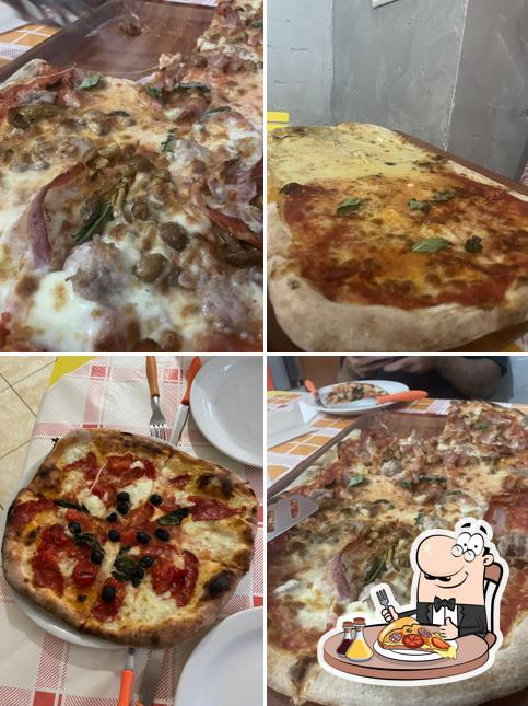 Scegli una pizza a Pizzeria Il Poeta