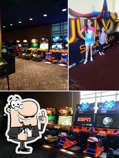 Reading Cinemas Valley Plaza with IMAX in Bakersfield - Restaurant reviews