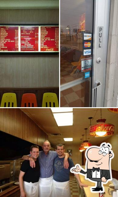 The interior of Pizza King Kokomo - South